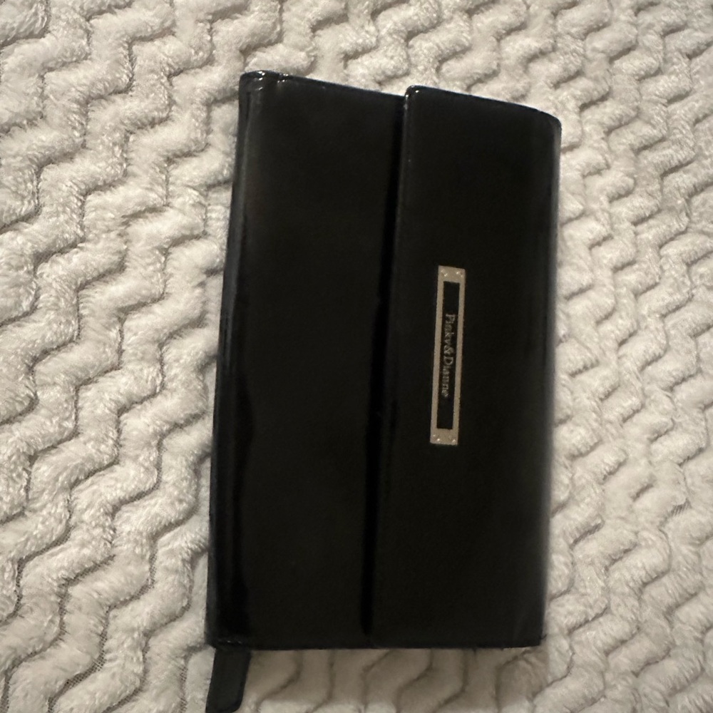Pinky & Dianne Black Patent Leather Trifold Wallet with Metal Logo Plaque